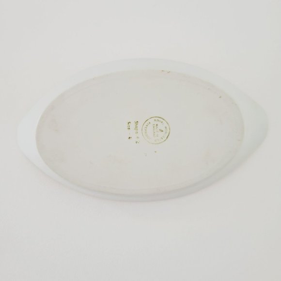 Royal Worcester Strawberry Fair Gold Trim Oval Baking Dish, Size 8, Butterfly - Picture 13 of 14